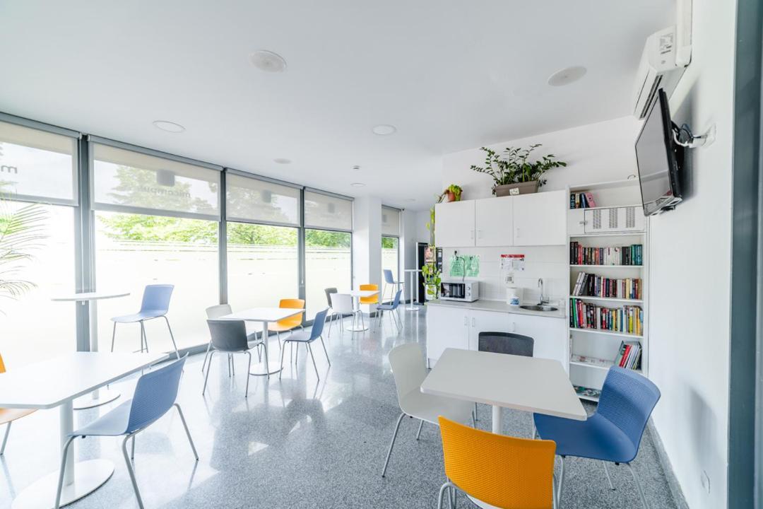 Micampus Logrono Student Residence Екстер'єр фото
