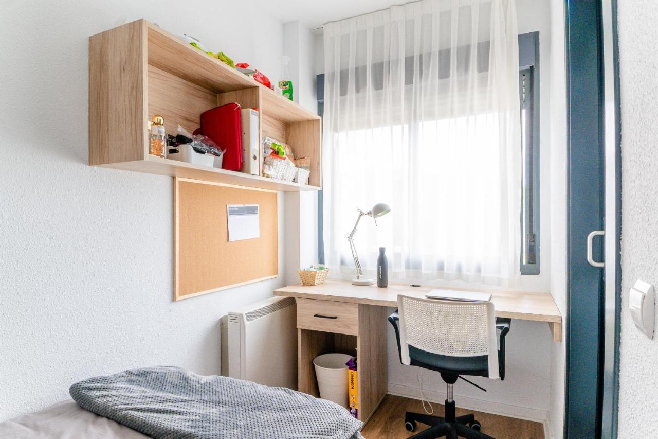 Micampus Logrono Student Residence Екстер'єр фото